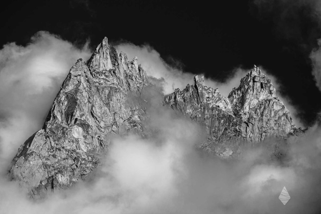 Photo des Aiguilles de Chamonix, avec l'Aiguille de Blaitière, les Ciseaux et l'Aiguille du Fou
